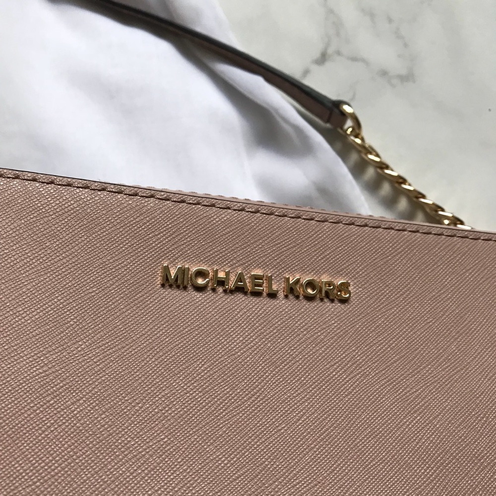 Michael Kors Jet Set Large Fawn Crossbody Bag - Picture 3 of 8